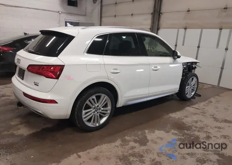 2018 Audi Q5 2.0T Premium/2.0T Tech Premium z USA, uszkodzony, nr VIN WA1BNAFY0J2233261